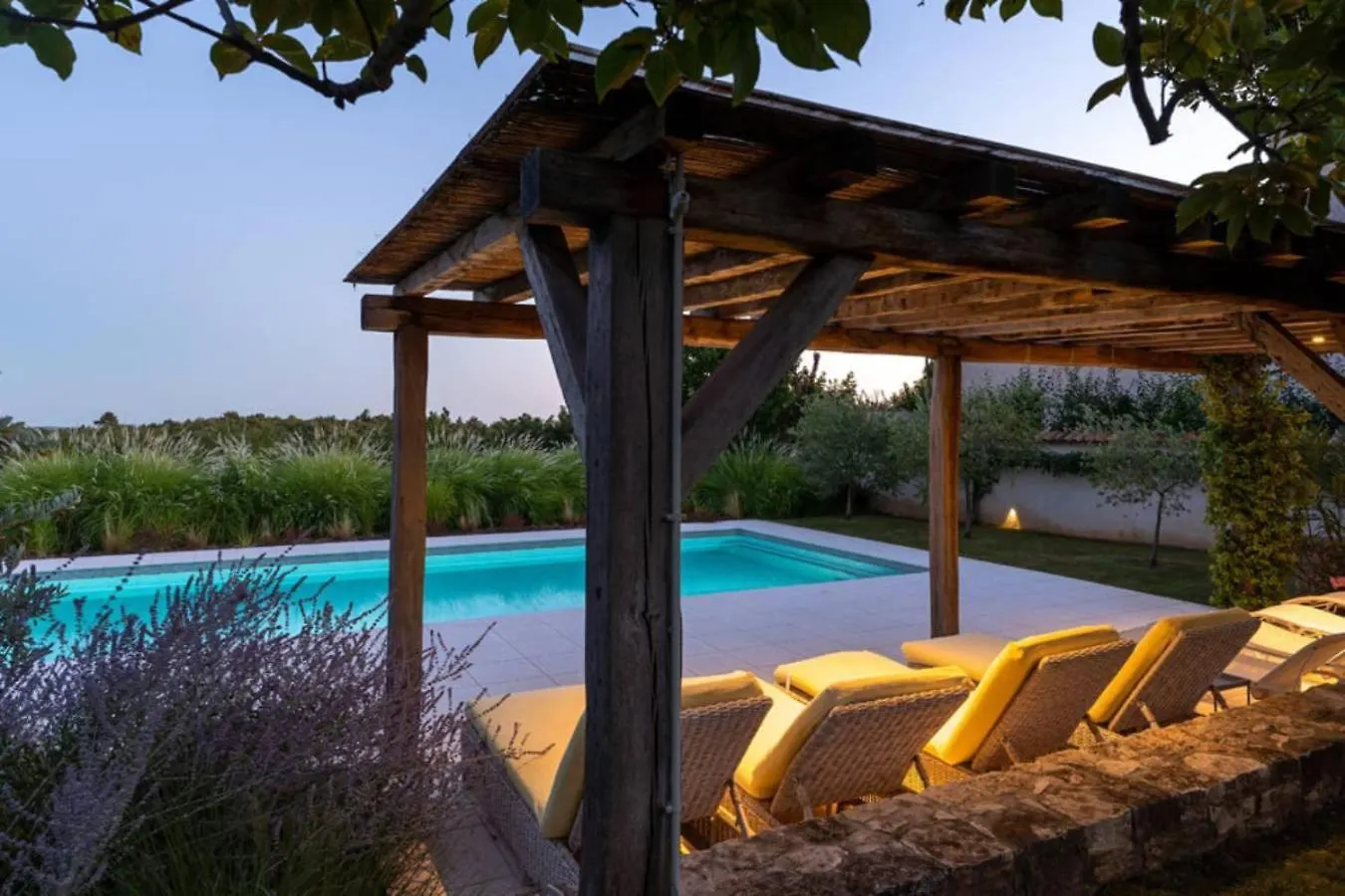 Villa Charlotte For 14 Persons With 73M2 Pool In Central Istria - Daily Housekeeping & Breakfast Service 0*, Radovani Croatia